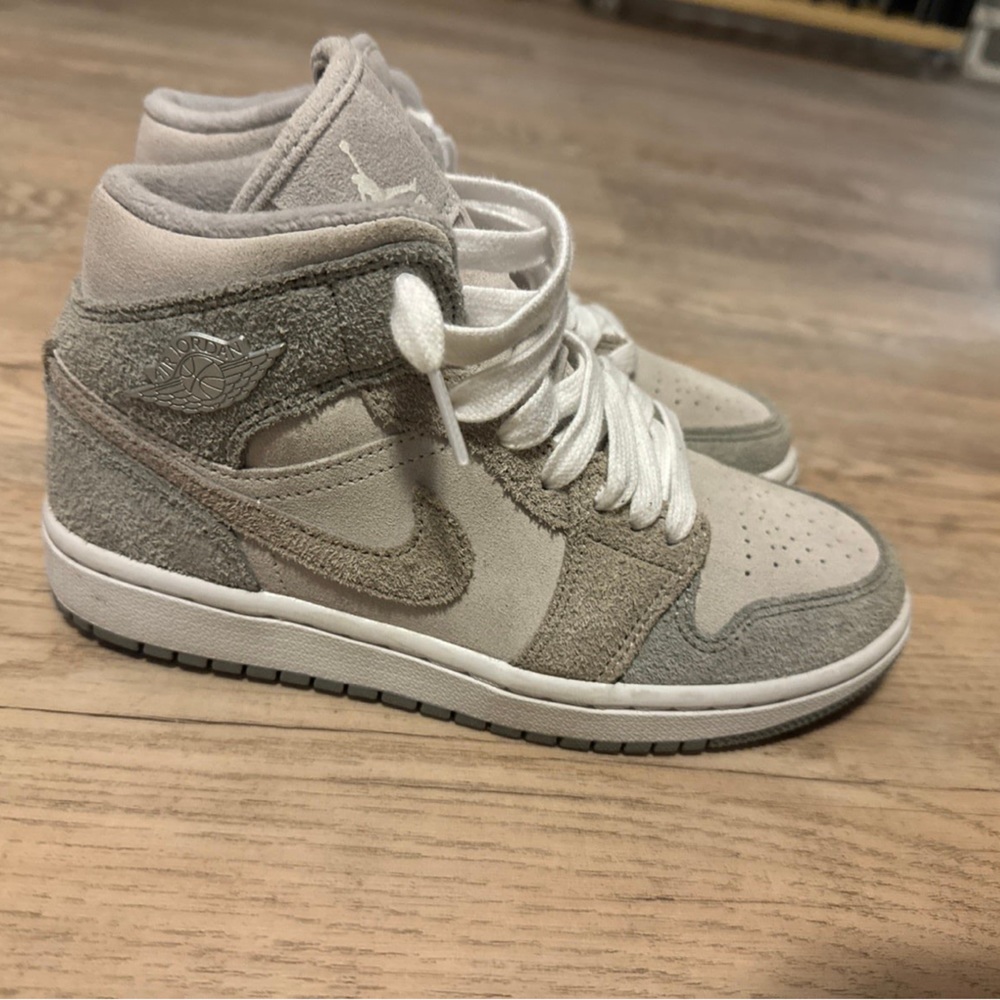 Like new worn once